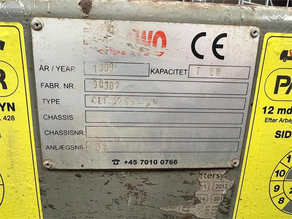 Volvo FH12-420 - Портальный бункеровоз: фото 5 Volvo FH12-420 - Портальный бункеровоз: фото 5