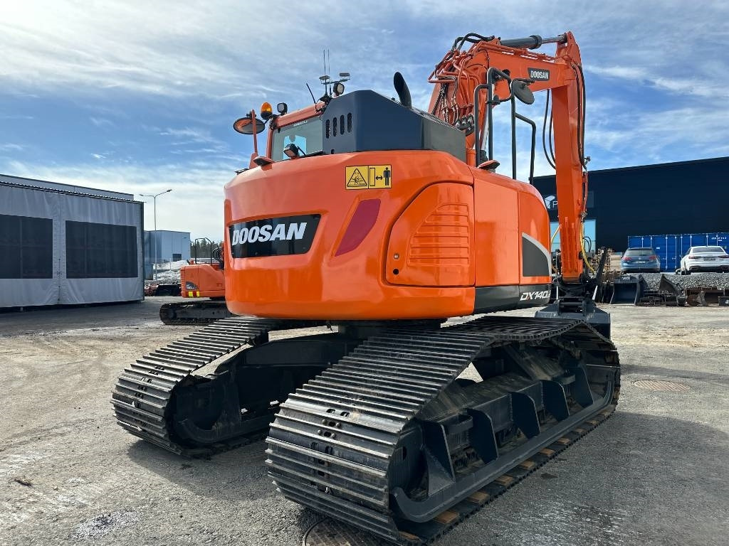 Doosan DX 140 LCR-5 metsäalusta - Гусеничный экскаватор: фото 4 Doosan DX 140 LCR-5 metsäalusta - Гусеничный экскаватор: фото 4