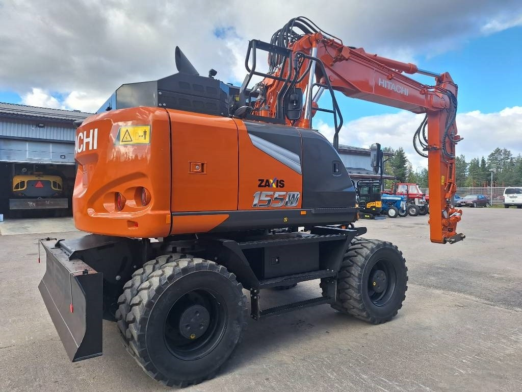 Hitachi ZX155W-7 -STAGE 5- VÄHÄN AJETTU - Колёсный экскаватор: фото 4 Hitachi ZX155W-7 -STAGE 5- VÄHÄN AJETTU - Колёсный экскаватор: фото 4