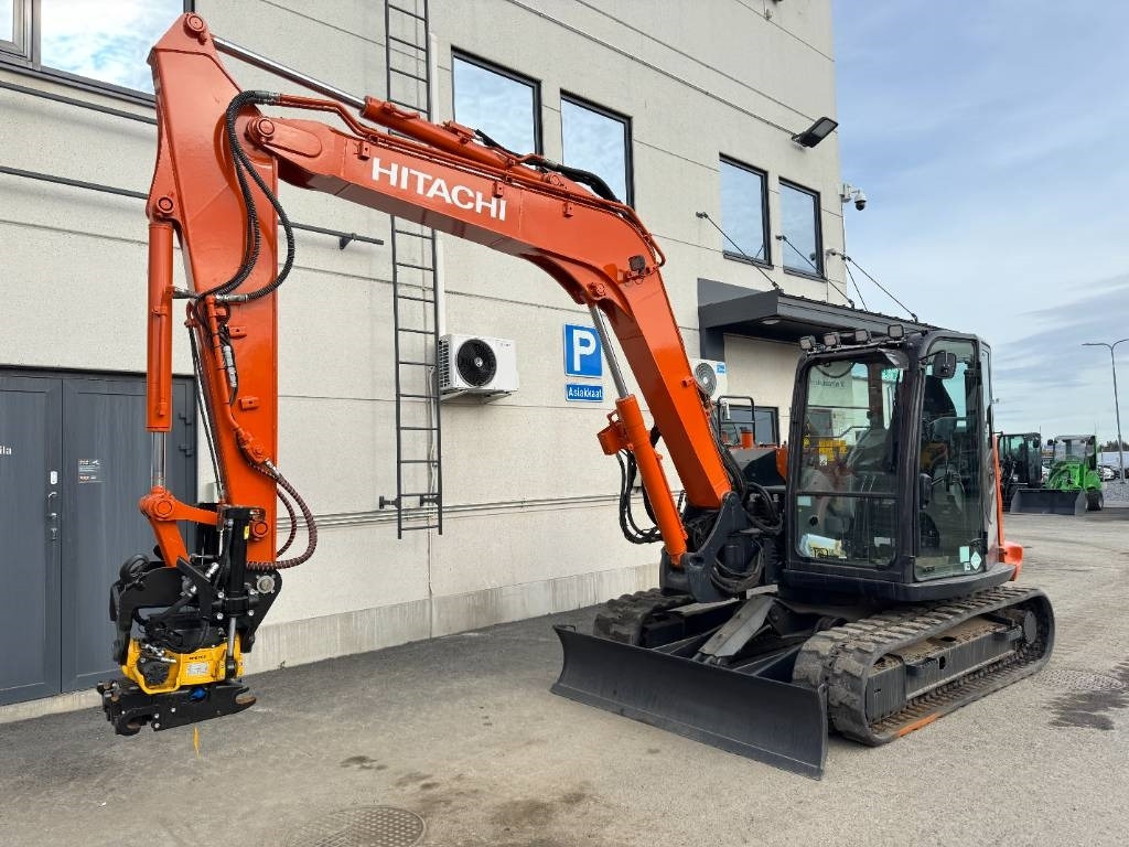 Hitachi ZX85USB-6, Uudella engcon EC209 tiltillä - Мини-экскаватор: фото 2 Hitachi ZX85USB-6, Uudella engcon EC209 tiltillä - Мини-экскаватор: фото 2