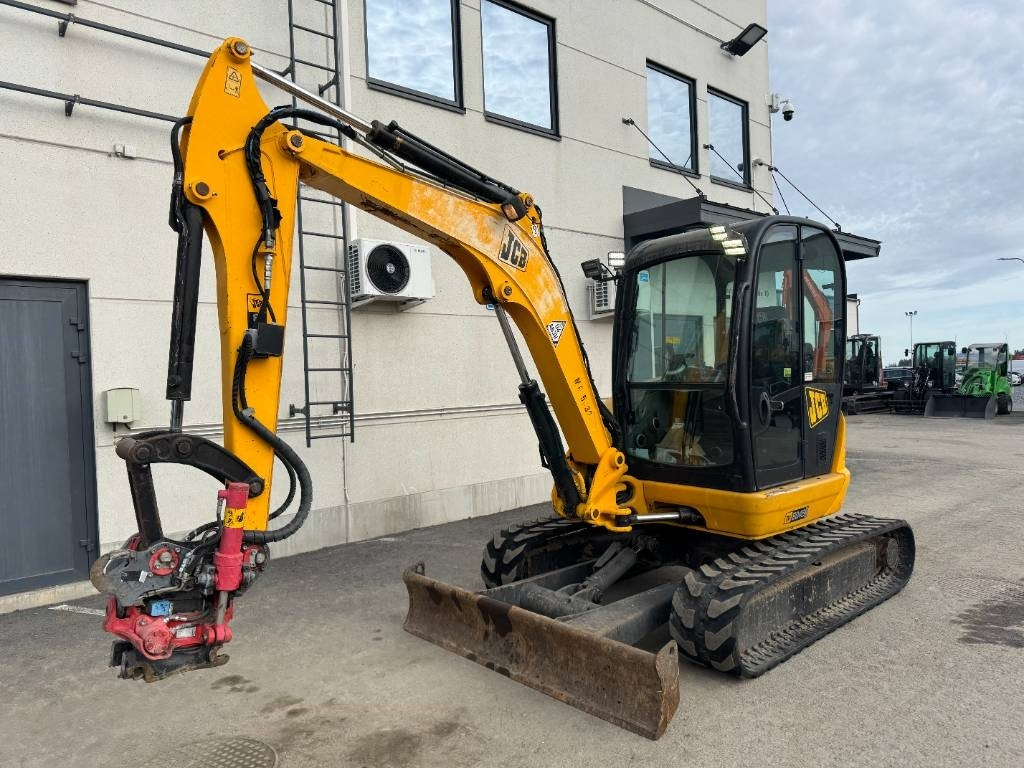 JCB 8045ZTS PYÖRITTÄJÄLLÄ - Мини-экскаватор: фото 2 JCB 8045ZTS PYÖRITTÄJÄLLÄ - Мини-экскаватор: фото 2