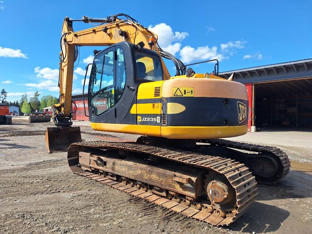JCB JZ235LC KALLISTAJALLA - Гусеничный экскаватор: фото 2 JCB JZ235LC KALLISTAJALLA - Гусеничный экскаватор: фото 2