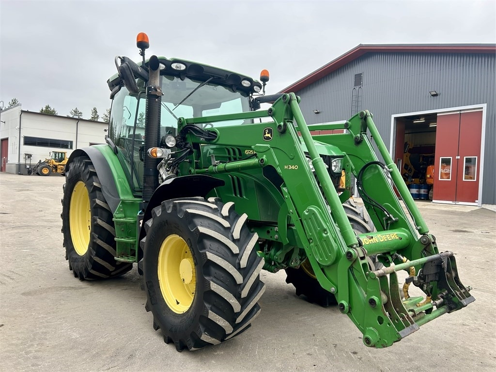 John Deere 6125 R AUTOPOWER ETUKUORMAAJALLA  - Трактор: фото 4 John Deere 6125 R AUTOPOWER ETUKUORMAAJALLA  - Трактор: фото 4