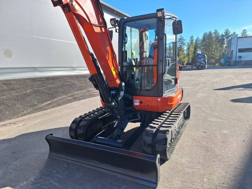 Kubota MYYTY!!SOLD!! KX057-4 PYÖRITTÄJÄLLÄ, 1-OMISTAJA  - Мини-экскаватор: фото 4 Kubota MYYTY!!SOLD!! KX057-4 PYÖRITTÄJÄLLÄ, 1-OMISTAJA  - Мини-экскаватор: фото 4