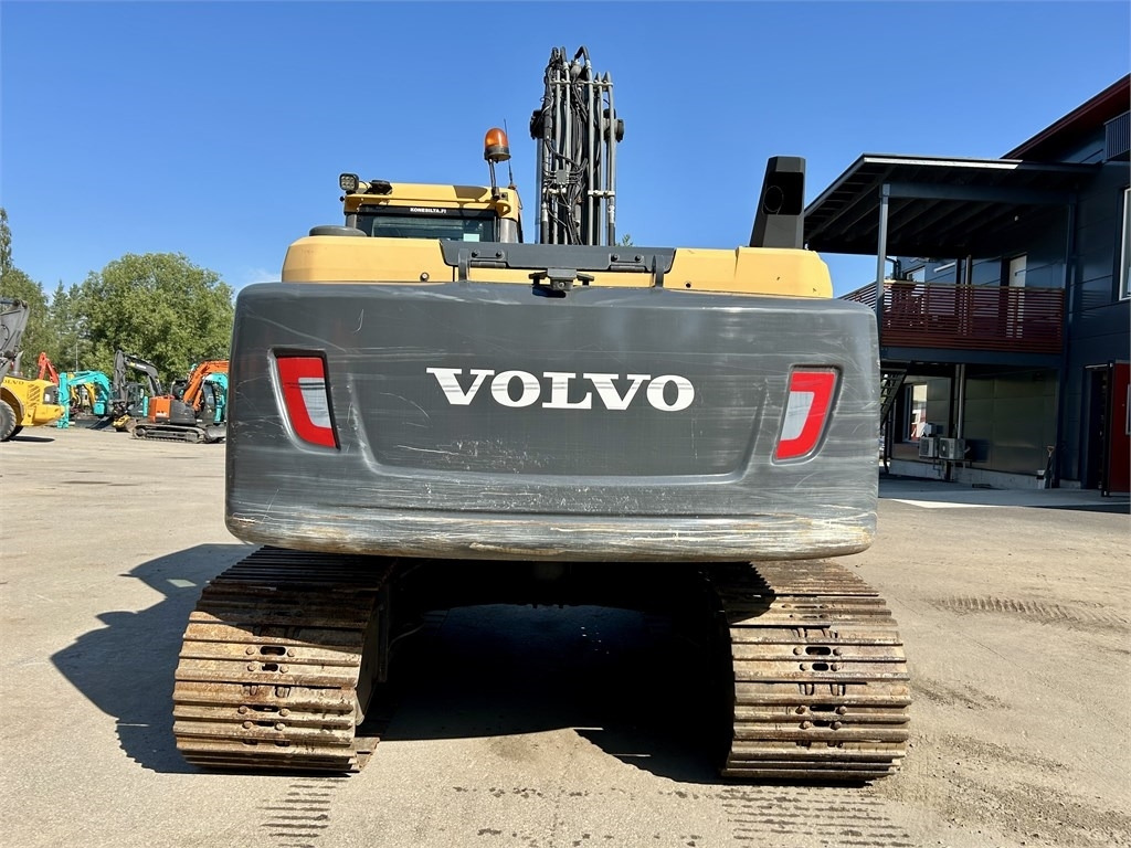 Volvo EC180DL PYÖRITTÄJÄLLÄ - Гусеничный экскаватор: фото 4 Volvo EC180DL PYÖRITTÄJÄLLÄ - Гусеничный экскаватор: фото 4
