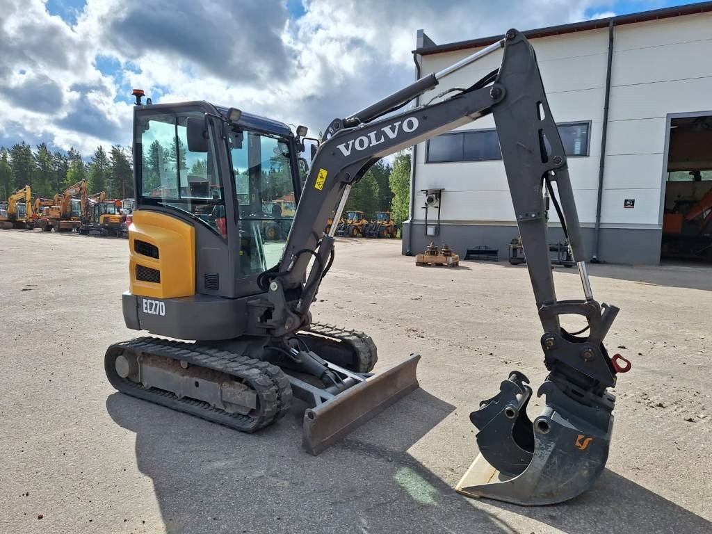 Volvo EC27D KALLISTAJA, 2-KAUHAA - Мини-экскаватор: фото 5 Volvo EC27D KALLISTAJA, 2-KAUHAA - Мини-экскаватор: фото 5