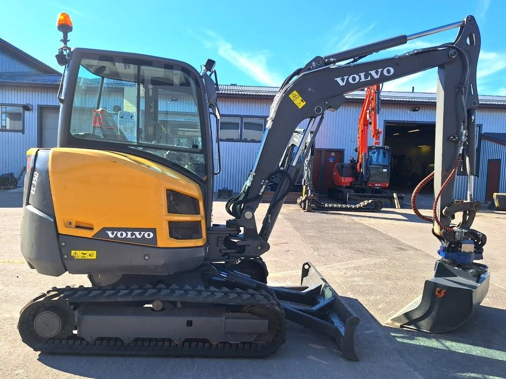 Volvo EC35D PYÖRITTÄJÄLLÄ - Мини-экскаватор: фото 5 Volvo EC35D PYÖRITTÄJÄLLÄ - Мини-экскаватор: фото 5