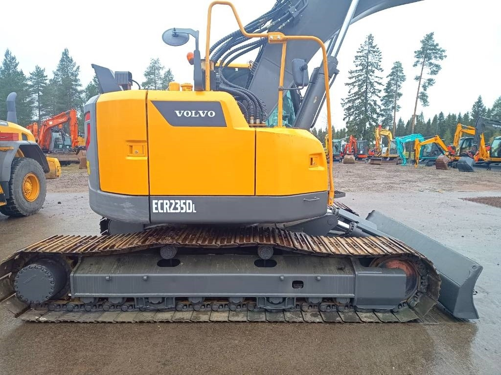 Volvo ECR235DL PYÖRITTÄJÄLLÄ  - Гусеничный экскаватор: фото 5 Volvo ECR235DL PYÖRITTÄJÄLLÄ  - Гусеничный экскаватор: фото 5