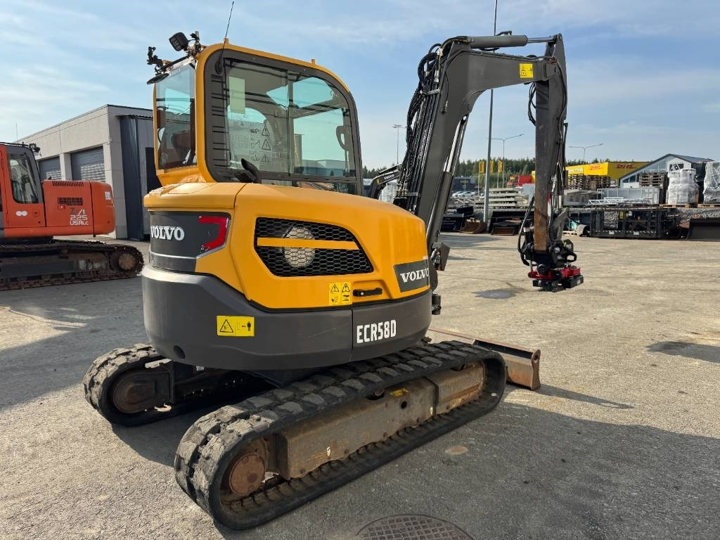Volvo ECR58D PYÖRITTÄJÄLLÄ  - Мини-экскаватор: фото 5 Volvo ECR58D PYÖRITTÄJÄLLÄ  - Мини-экскаватор: фото 5