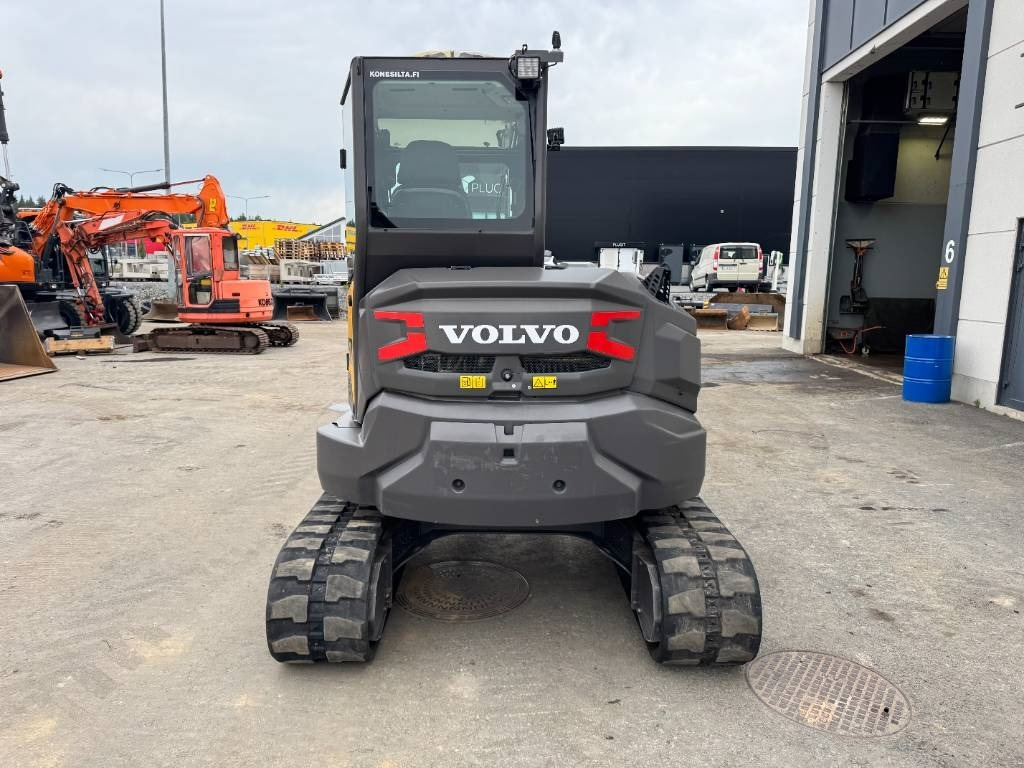 Volvo ECR58F PYÖRITTÄJÄLLÄ - Мини-экскаватор: фото 4 Volvo ECR58F PYÖRITTÄJÄLLÄ - Мини-экскаватор: фото 4