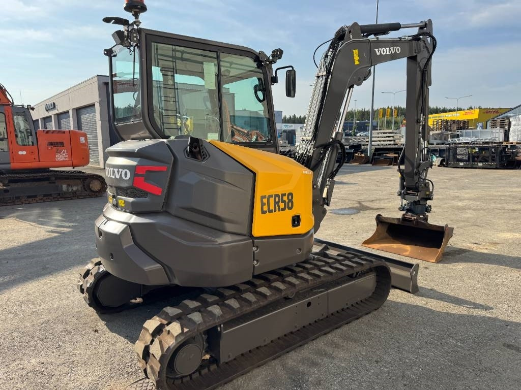 Volvo ECR58F PYÖRITTÄJÄLLÄ - Мини-экскаватор: фото 5 Volvo ECR58F PYÖRITTÄJÄLLÄ - Мини-экскаватор: фото 5