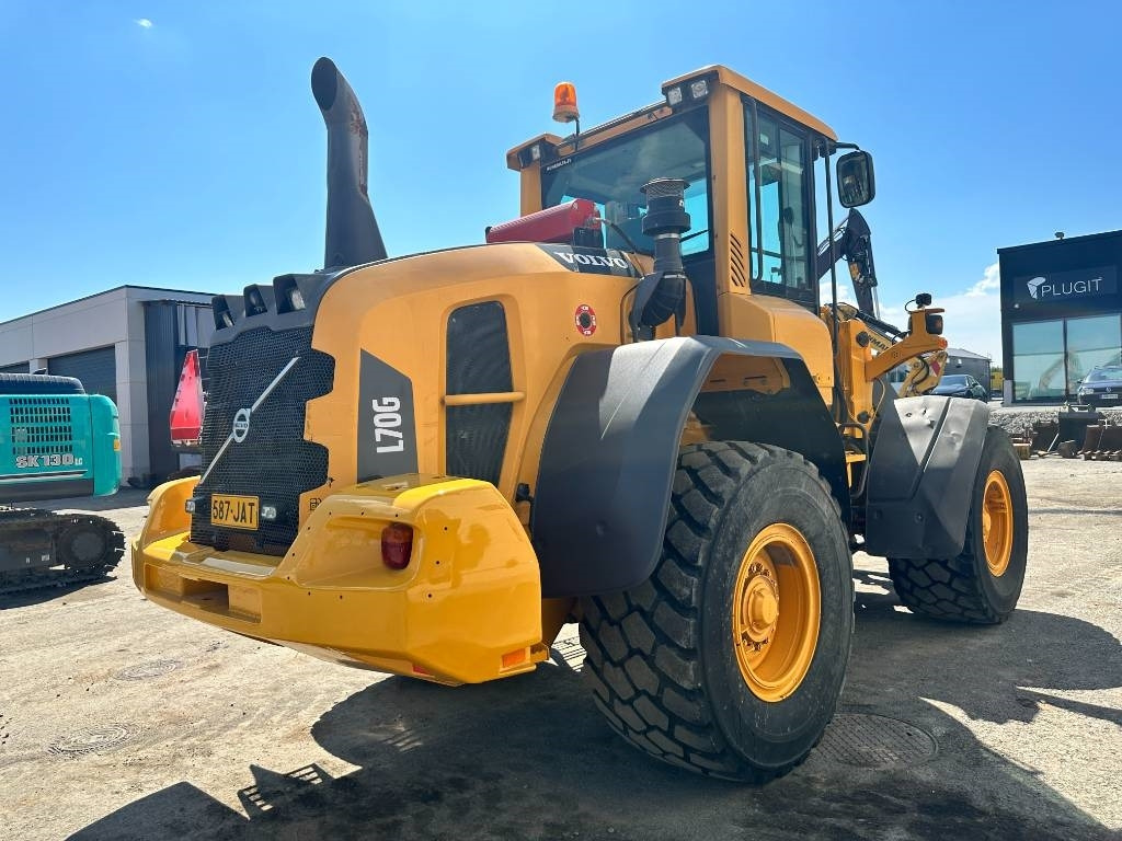 Volvo L70G vipuohjaus, 3' ja 4' hydr - Колёсный погрузчик: фото 4 Volvo L70G vipuohjaus, 3' ja 4' hydr - Колёсный погрузчик: фото 4