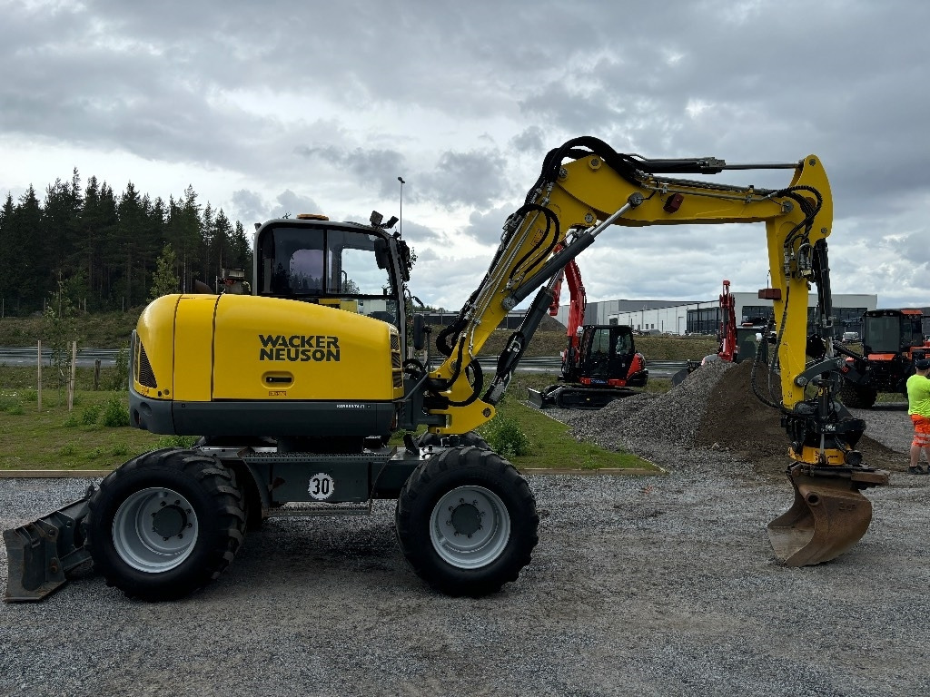 Wacker Neuson EW 100 - Колёсный экскаватор: фото 5 Wacker Neuson EW 100 - Колёсный экскаватор: фото 5