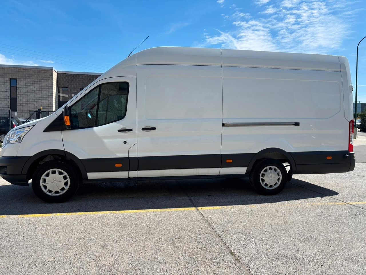Ford Transit. Maxi. Klima. Euro 6B. Tempomat - Цельнометаллический фургон: фото 5 Ford Transit. Maxi. Klima. Euro 6B. Tempomat - Цельнометаллический фургон: фото 5