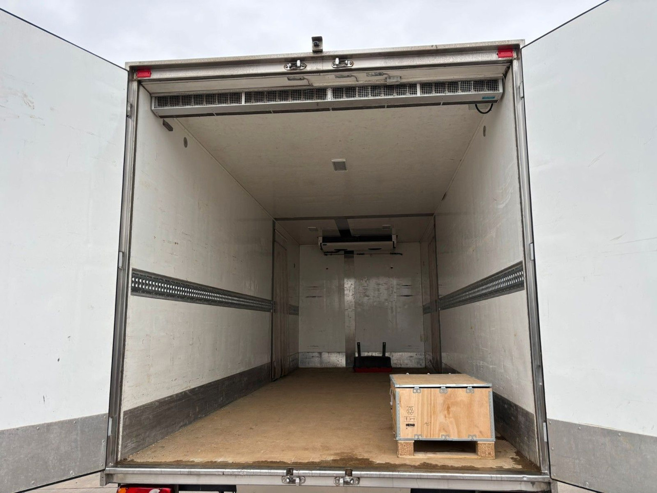 Volvo FL 250. Carrier Supra -20°. EU5. Motor Defekt. - Рефрижератор: фото 4 Volvo FL 250. Carrier Supra -20°. EU5. Motor Defekt. - Рефрижератор: фото 4