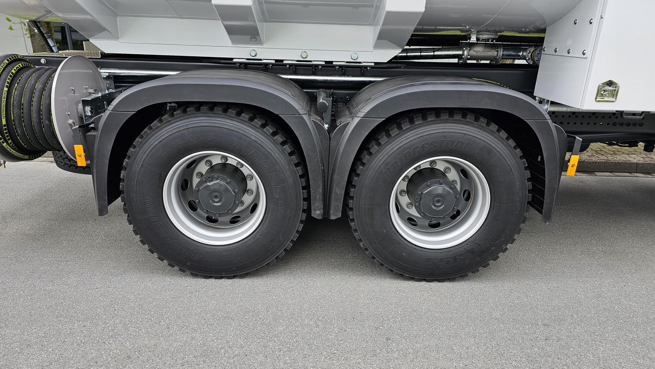 Новый Грузовик-цистерна для транспортировки топлива MERCEDES-BENZ Actros 3340 ADR Euro 3: фото 11