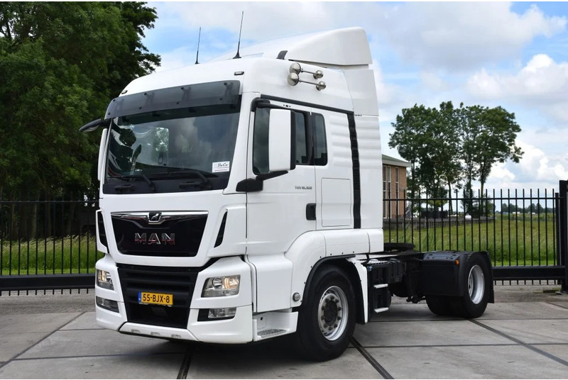 MAN TGS 18.360 4x2 - EURO 6 - 887 TKM - NAVI - AIRCO - DIFF. LOCK - GOOD CONDITION - - Тягач: фото 2 MAN TGS 18.360 4x2 - EURO 6 - 887 TKM - NAVI - AIRCO - DIFF. LOCK - GOOD CONDITION - - Тягач: фото 2