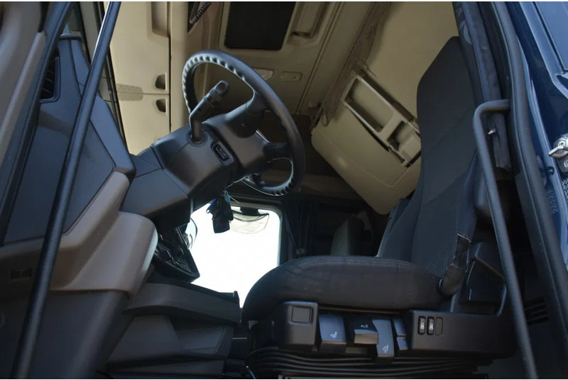 Scania S450 NGS 4x2NB - FULL AIR - 727 TKM - RETARDER - PARK. AIRCO - 2 x FUEL TANKS - TOP CONDITION - - Тягач: фото 4 Scania S450 NGS 4x2NB - FULL AIR - 727 TKM - RETARDER - PARK. AIRCO - 2 x FUEL TANKS - TOP CONDITION - - Тягач: фото 4