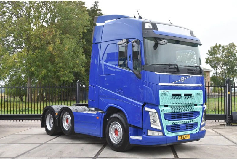 Volvo FH 500 Globetrotter 6x2/4 - EURO 6 - 769 TKM - AIRCO - 2 x FUEL TANKS - TOP CONDITION - - Тягач: фото 1 Volvo FH 500 Globetrotter 6x2/4 - EURO 6 - 769 TKM - AIRCO - 2 x FUEL TANKS - TOP CONDITION - - Тягач: фото 1