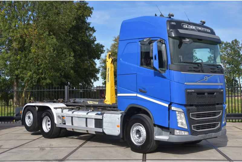 Volvo FH 460 6x2*4 - PALFINGER HOOKLIFT - 841 TKM - PARK. AIRCO - WHEELBASE: 480 CM - PTO - TOP CONDITION - - Крюковой мультилифт: фото 2 Volvo FH 460 6x2*4 - PALFINGER HOOKLIFT - 841 TKM - PARK. AIRCO - WHEELBASE: 480 CM - PTO - TOP CONDITION - - Крюковой мультилифт: фото 2
