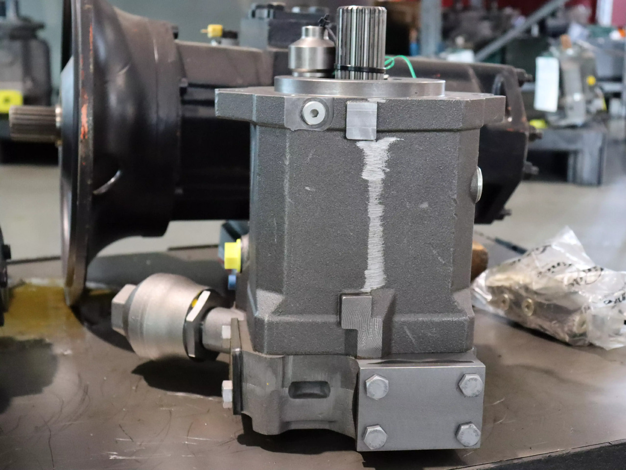 LINDE HPR02 A2 135 R LP00 0 0 0 S - Гидравлический насос для Строительной техники: фото 2 LINDE HPR02 A2 135 R LP00 0 0 0 S - Гидравлический насос для Строительной техники: фото 2