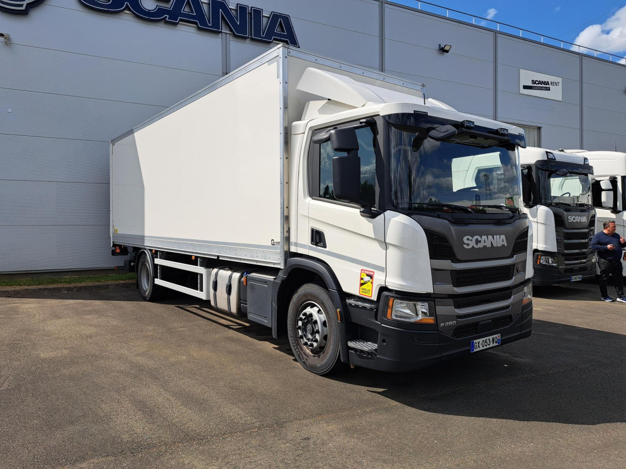 SCANIA SCANIA P280 4x2 Fourgon Hayon - Грузовик-шасси: фото 4 SCANIA SCANIA P280 4x2 Fourgon Hayon - Грузовик-шасси: фото 4