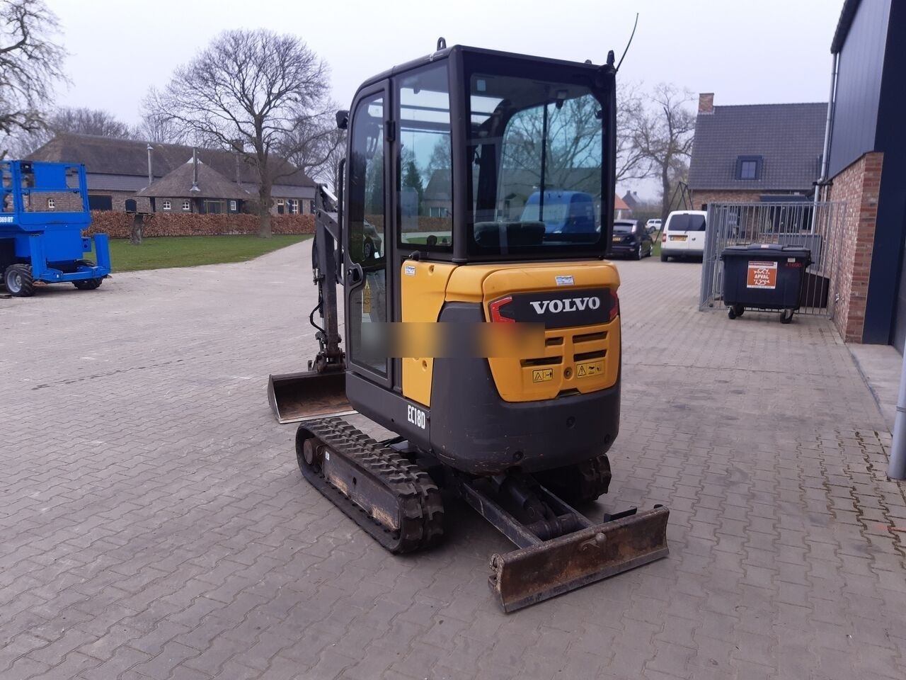 Volvo EC18D - Мини-экскаватор: фото 3 Volvo EC18D - Мини-экскаватор: фото 3