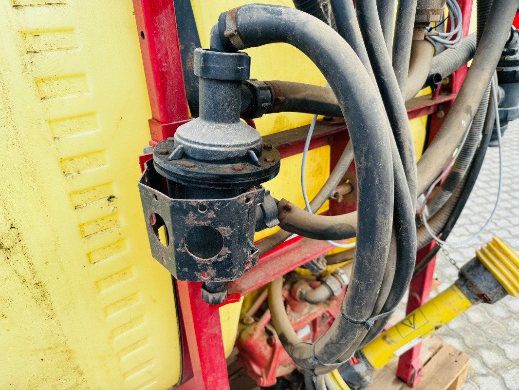 Kverneland UN-1350 - Комбайн: фото 4 Kverneland UN-1350 - Комбайн: фото 4