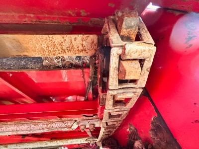 Holmer T4-30 - Техника для обработки почвы: фото 4 Holmer T4-30 - Техника для обработки почвы: фото 4