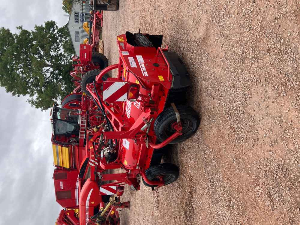 Grimme Grimme HT 210 Front Mounted Self-Propelled Topper - Комбайн: фото 1 Grimme Grimme HT 210 Front Mounted Self-Propelled Topper - Комбайн: фото 1