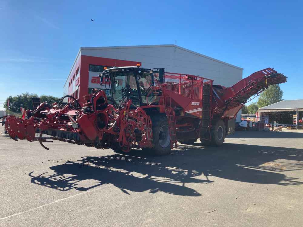 Grimme Grimme Rexor 620 Self-Propelled Sugarbeet Harvester - Техника для обработки почвы: фото 1 Grimme Grimme Rexor 620 Self-Propelled Sugarbeet Harvester - Техника для обработки почвы: фото 1
