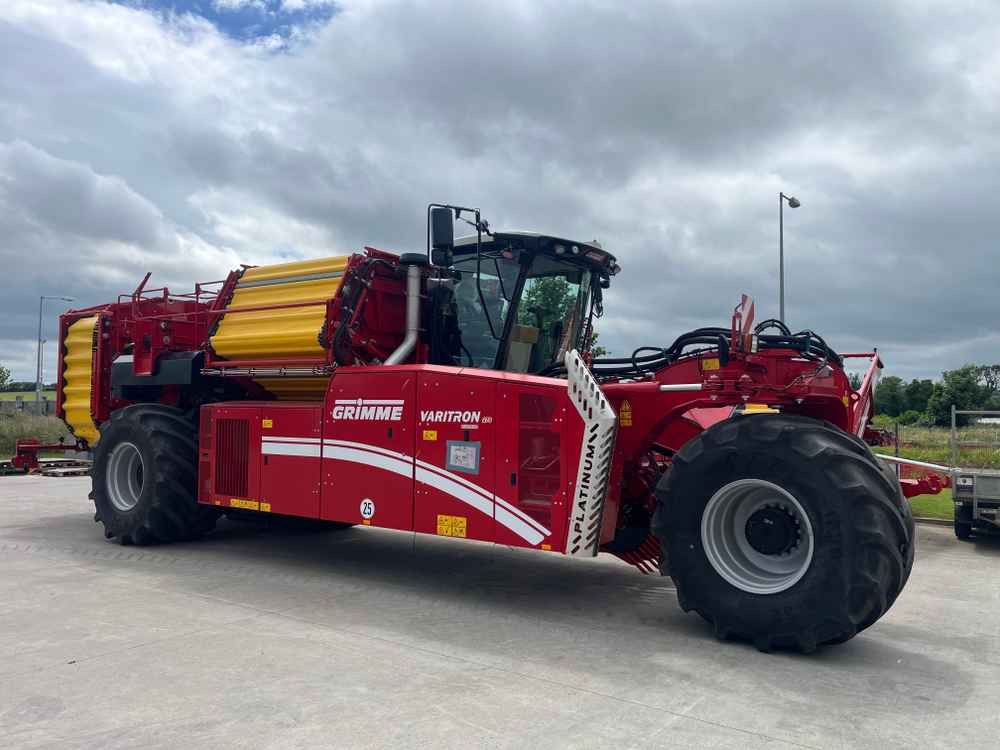 Grimme VARITRON 270 PLATINUM TT - Комбайн: фото 1 Grimme VARITRON 270 PLATINUM TT - Комбайн: фото 1
