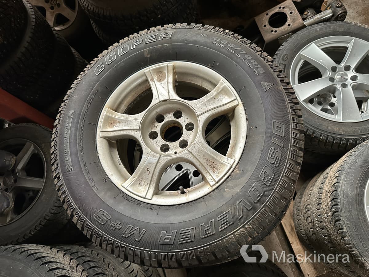 4 st dubbdäck på fälg Cooper Discoverer - Колесо для Коммерческих автомобилей: фото 2 4 st dubbdäck på fälg Cooper Discoverer - Колесо для Коммерческих автомобилей: фото 2