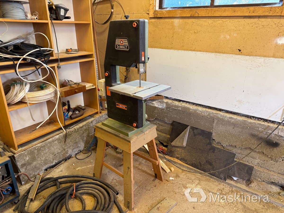 Bandsåg Dewalt BS/1310 - Строительное оборудование: фото 1 Bandsåg Dewalt BS/1310 - Строительное оборудование: фото 1