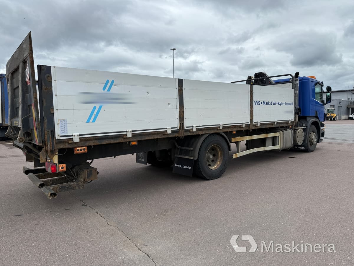 Brädgårdsbil med kran Scania P320 - Грузовик бортовой/ Платформа, Автоманипулятор: фото 5 Brädgårdsbil med kran Scania P320 - Грузовик бортовой/ Платформа, Автоманипулятор: фото 5
