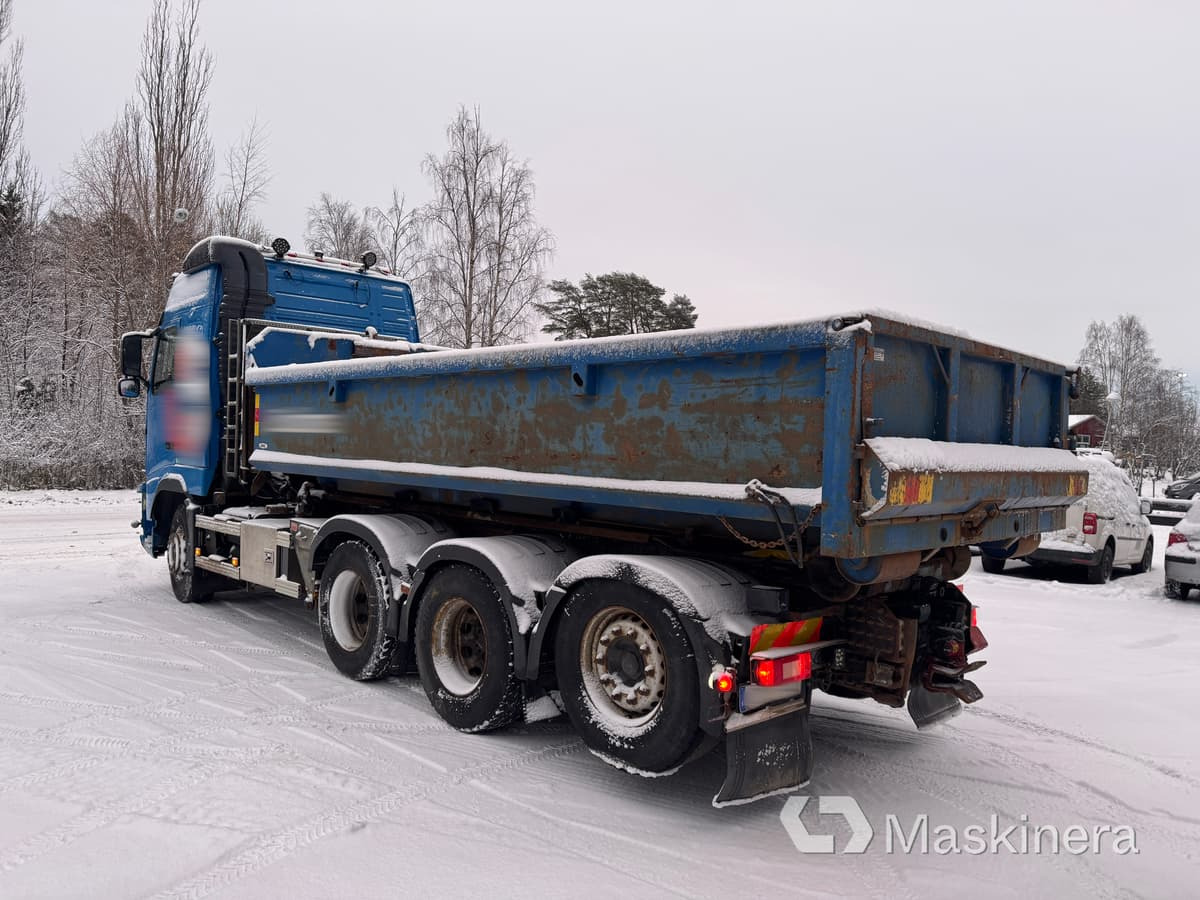 Lastväxlare Volvo FH470 tridem med grusflak - Другая техника: фото 3 Lastväxlare Volvo FH470 tridem med grusflak - Другая техника: фото 3