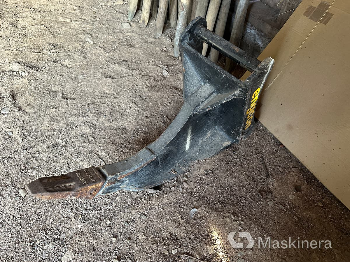Engcon R10 2,5" Tjälkrok Engcon R10 S45 - Рыхлитель: фото 2 Engcon R10 2,5" Tjälkrok Engcon R10 S45 - Рыхлитель: фото 2