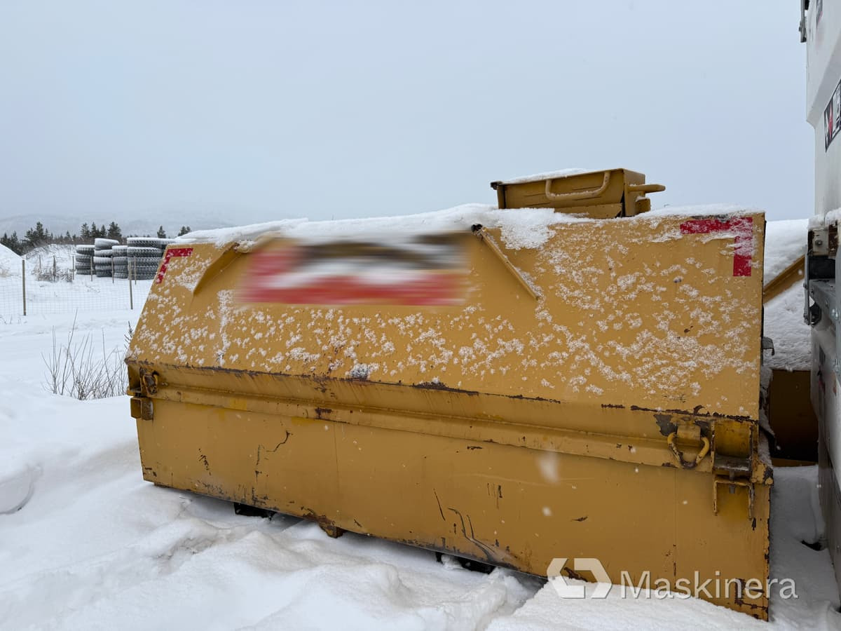 Färmartanken 3kbm Bränsletank Färmartanken 3000 liter - Резервуар для хранения: фото 1 Färmartanken 3kbm Bränsletank Färmartanken 3000 liter - Резервуар для хранения: фото 1