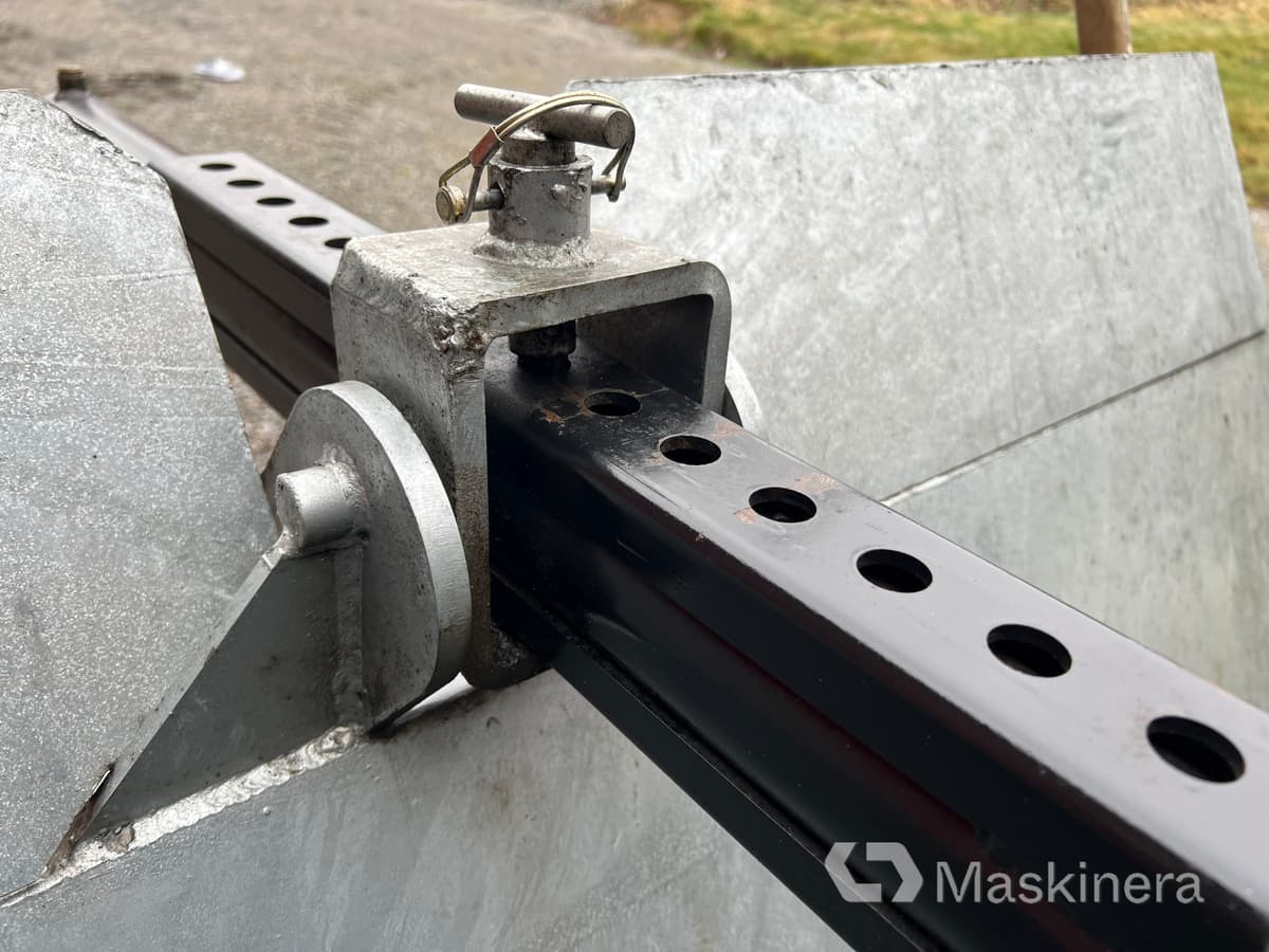 Разбрасыватель песка/ Соли Fjärås / Starke Arvid 1200/1800 Sandspridare Fjärås 1200/1800: фото 12