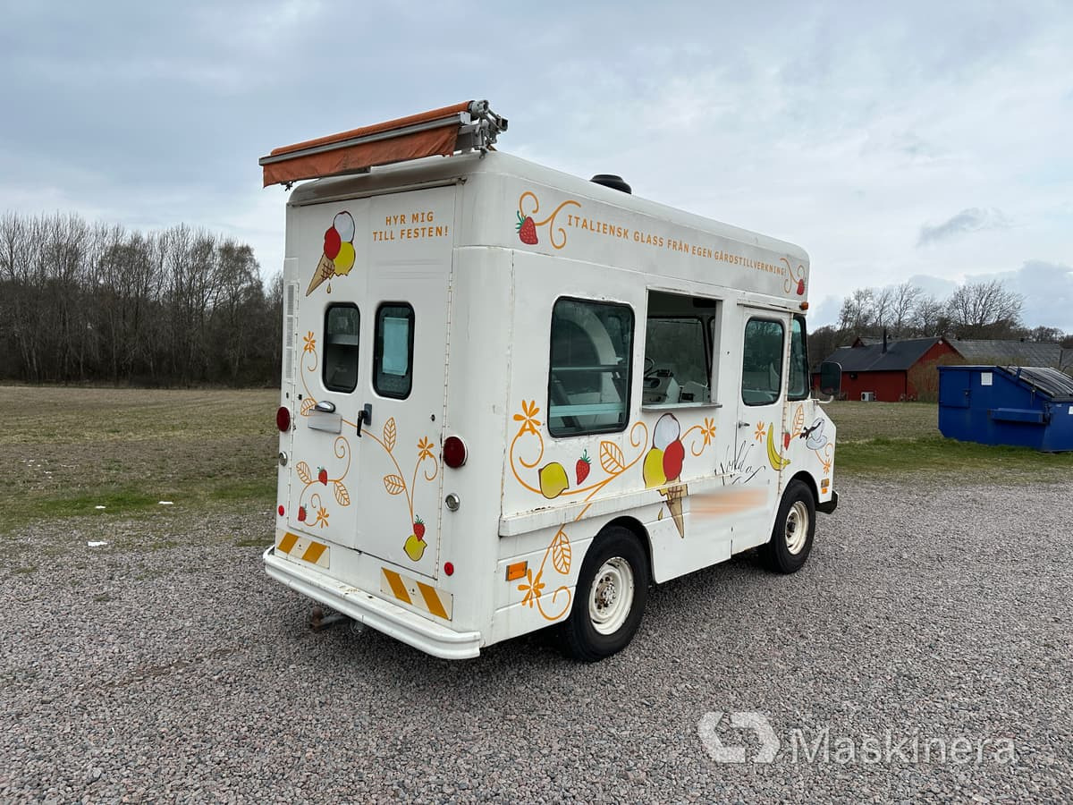 Foodtruck Chevrolet 1973 - Легковой фургон: фото 5 Foodtruck Chevrolet 1973 - Легковой фургон: фото 5
