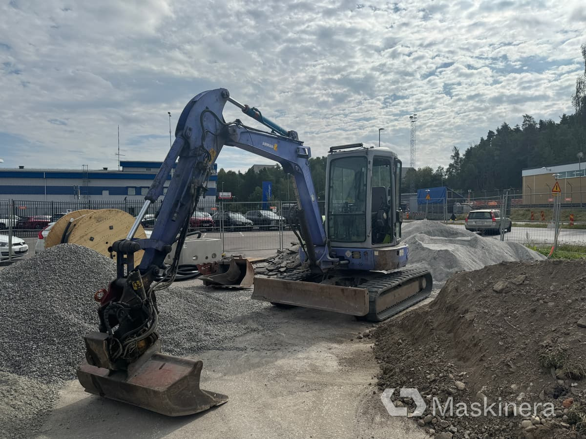 Grävmaskin Airman AX50U - Гусеничный экскаватор: фото 1 Grävmaskin Airman AX50U - Гусеничный экскаватор: фото 1