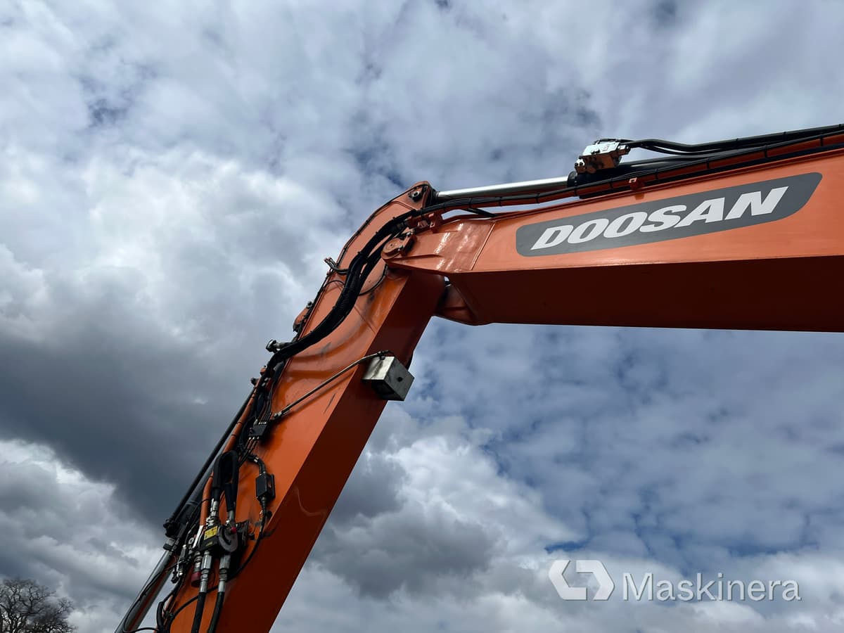 Гусеничный экскаватор Grävmaskin Doosan DX235NLC-5 med grävsystem: фото 19