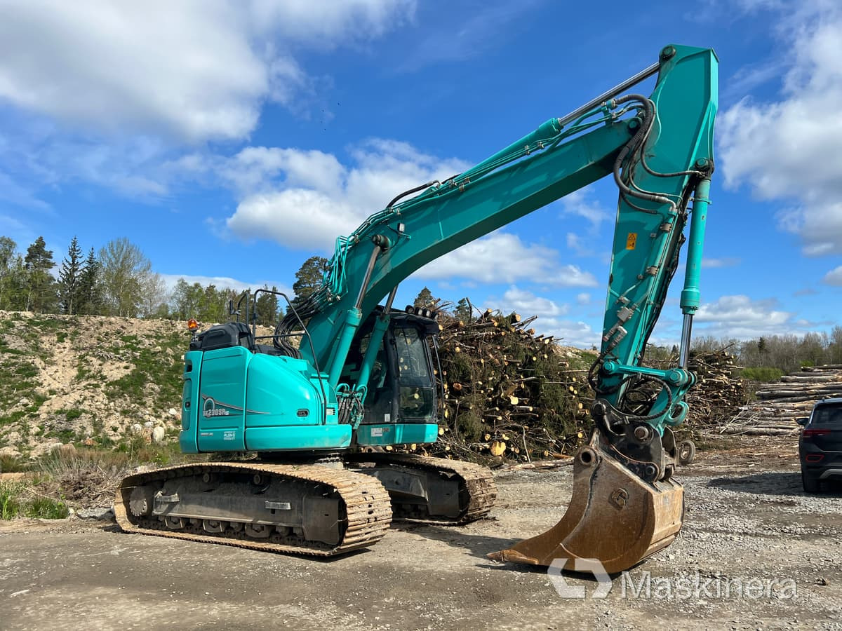 Grävmaskin Kobelco SK230SRLC-5E med tiltrotator & skopor - Гусеничный экскаватор: фото 3 Grävmaskin Kobelco SK230SRLC-5E med tiltrotator & skopor - Гусеничный экскаватор: фото 3
