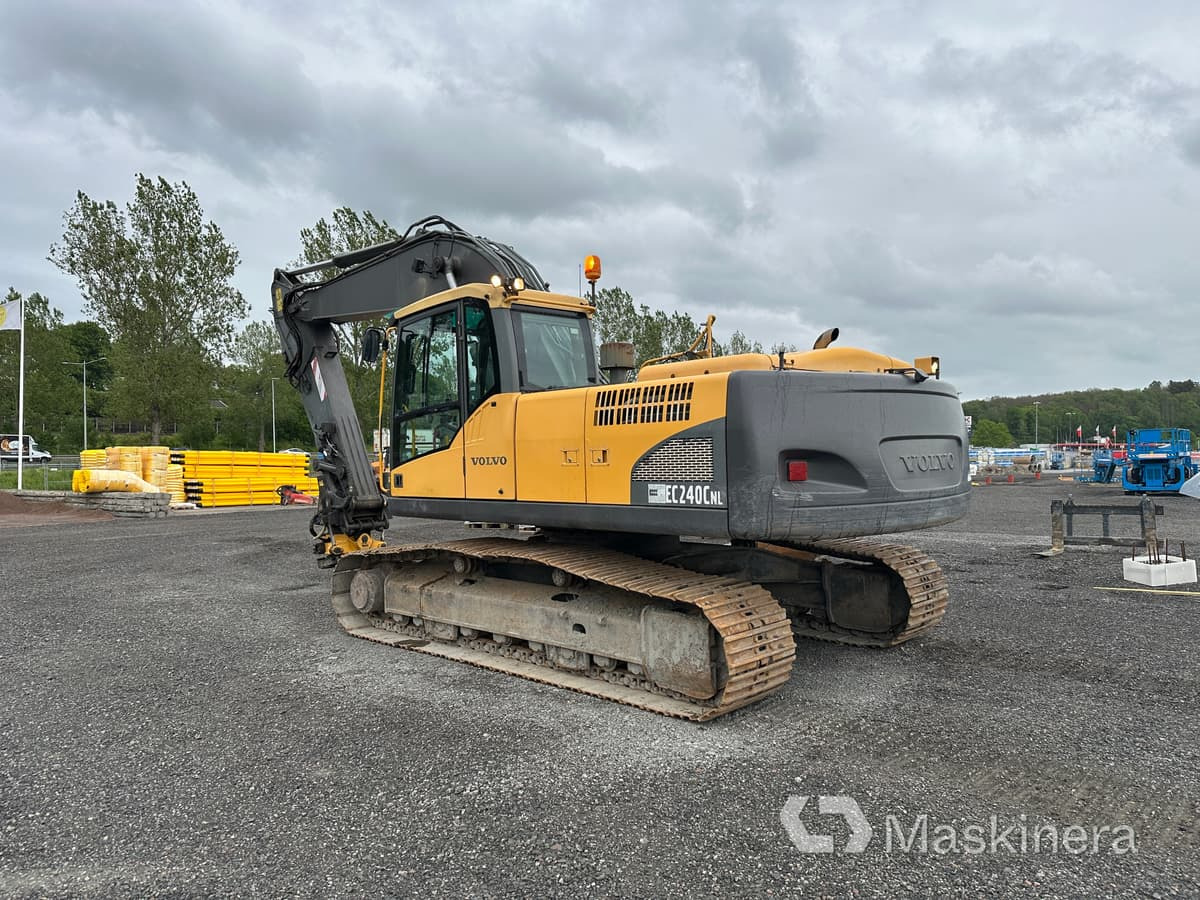 Grävmaskin Volvo EC240 CNL - Гусеничный экскаватор: фото 3 Grävmaskin Volvo EC240 CNL - Гусеничный экскаватор: фото 3