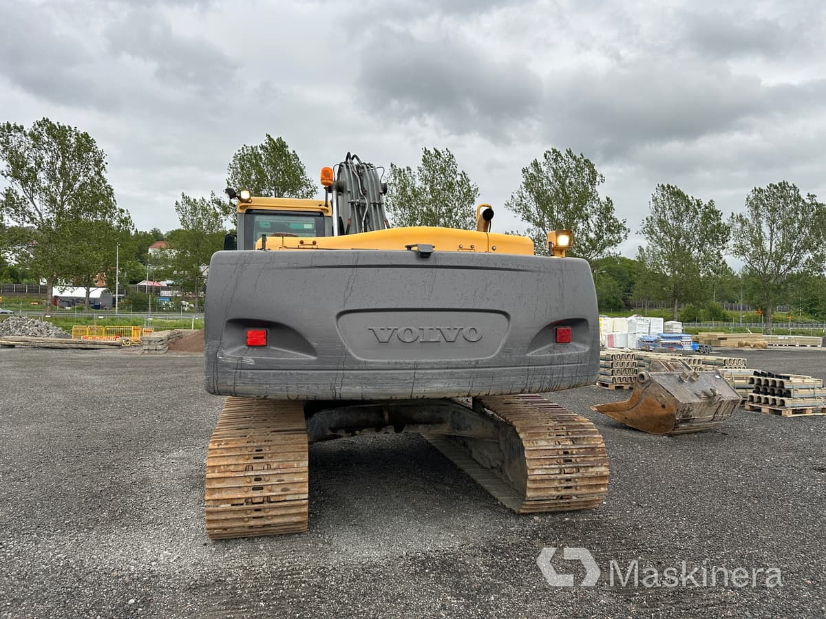 Grävmaskin Volvo EC240 CNL - Гусеничный экскаватор: фото 4 Grävmaskin Volvo EC240 CNL - Гусеничный экскаватор: фото 4