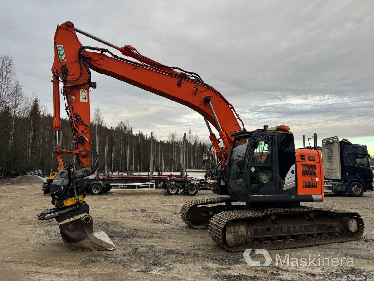 Hitachi ZX 225 USLC-5B Grävmaskin Hitachi ZX225USLC-5B - Гусеничный экскаватор: фото 1 Hitachi ZX 225 USLC-5B Grävmaskin Hitachi ZX225USLC-5B - Гусеничный экскаватор: фото 1