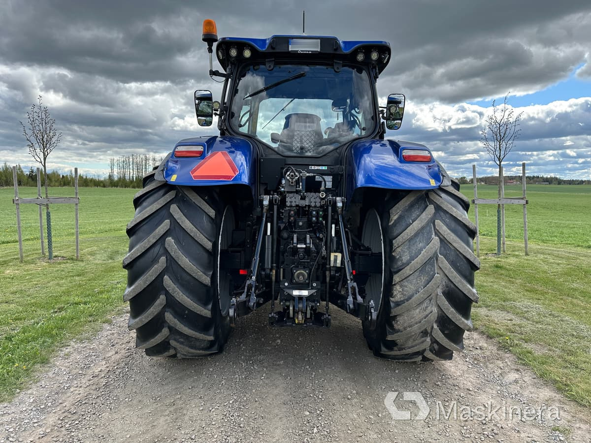 New Holland T7.270 AC 4WD Traktor New Holland T7.270 AC 4WD - Трактор: фото 5 New Holland T7.270 AC 4WD Traktor New Holland T7.270 AC 4WD - Трактор: фото 5