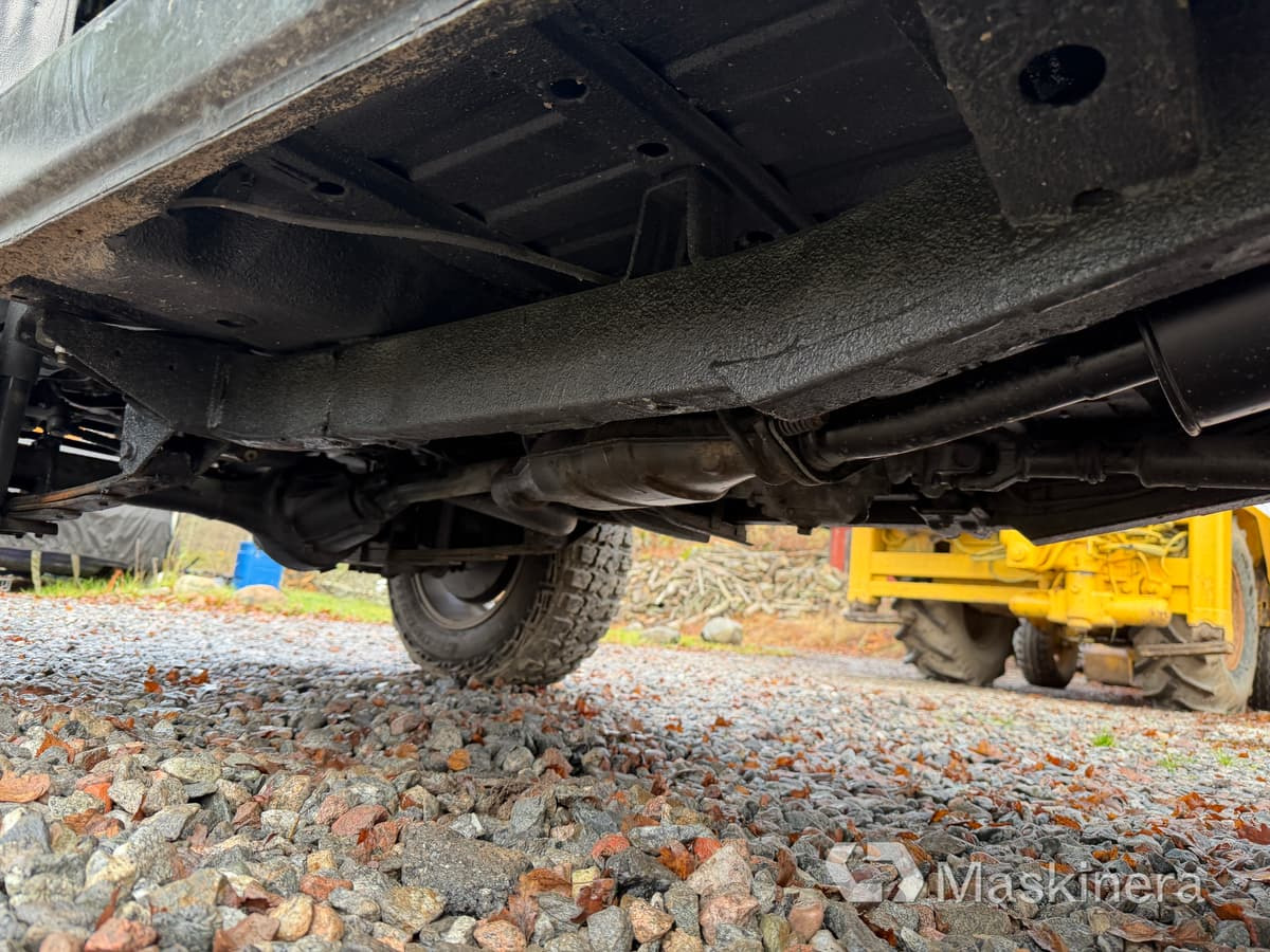 Легковой фургон Pickup Suzuki Samurai 1.9TD 4WD: фото 37 Легковой фургон Pickup Suzuki Samurai 1.9TD 4WD: фото 37