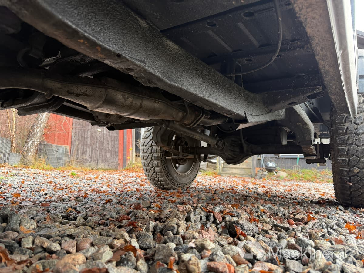 Легковой фургон Pickup Suzuki Samurai 1.9TD 4WD: фото 39 Легковой фургон Pickup Suzuki Samurai 1.9TD 4WD: фото 39