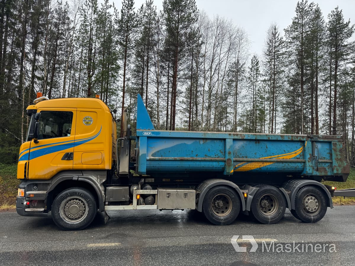 Scania R500LB8X4*4HHA Kassett bil Scania R500 tridem med vagn - Самосвал: фото 3 Scania R500LB8X4*4HHA Kassett bil Scania R500 tridem med vagn - Самосвал: фото 3